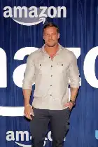 Alan Ritchson
