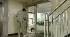 Sinkhole (2021) Hindi screenshot 1